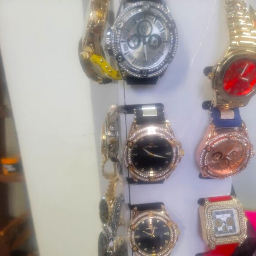 Stylish Men's/Women's trendy bling Watches